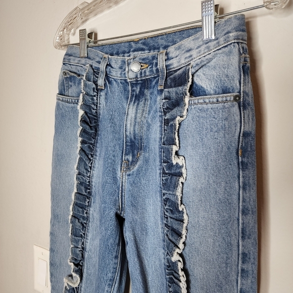Carmar Ruffle Ursula Jeans Size 27 - Picture 8 of 15